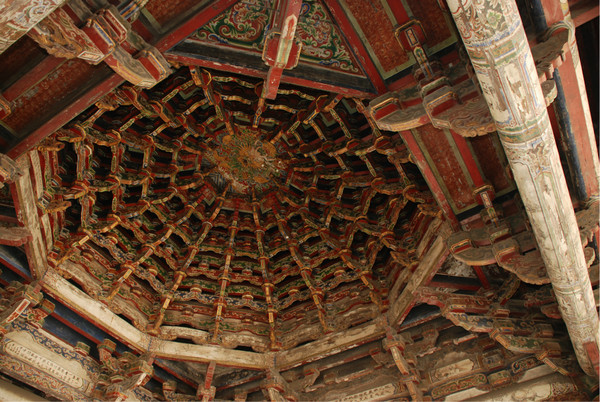 鹿港龍山寺 八卦藻井