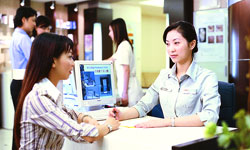 就診現(xiàn)場(chǎng),高雄麗晶醫(yī)學(xué)美容整形外科診所