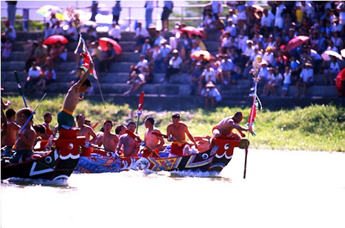 二龍河競(jìng)渡