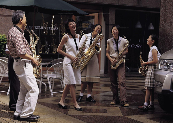 張連昌薩克斯風(fēng)博物館工廠